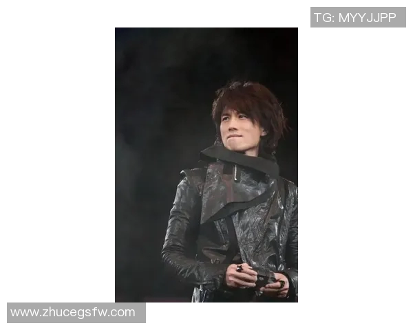 黄子华足球明星队员名单揭晓球迷期待新赛季精彩表现与团队默契