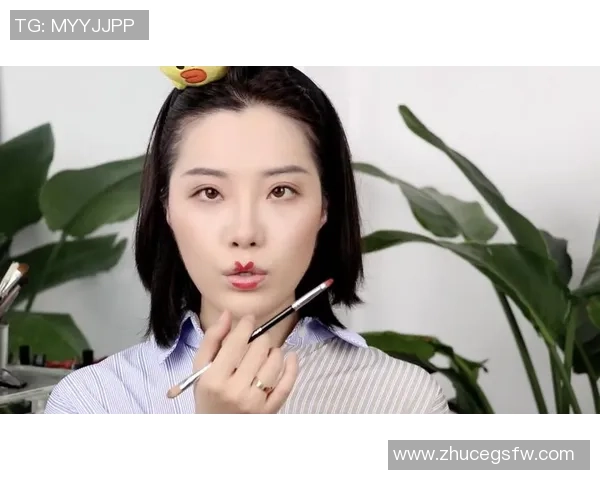 足球明星素颜妆揭秘自然美丽的秘密与日常护肤技巧分享 足球明星素颜妆揭秘自然美丽的秘密与日常护肤技巧分享